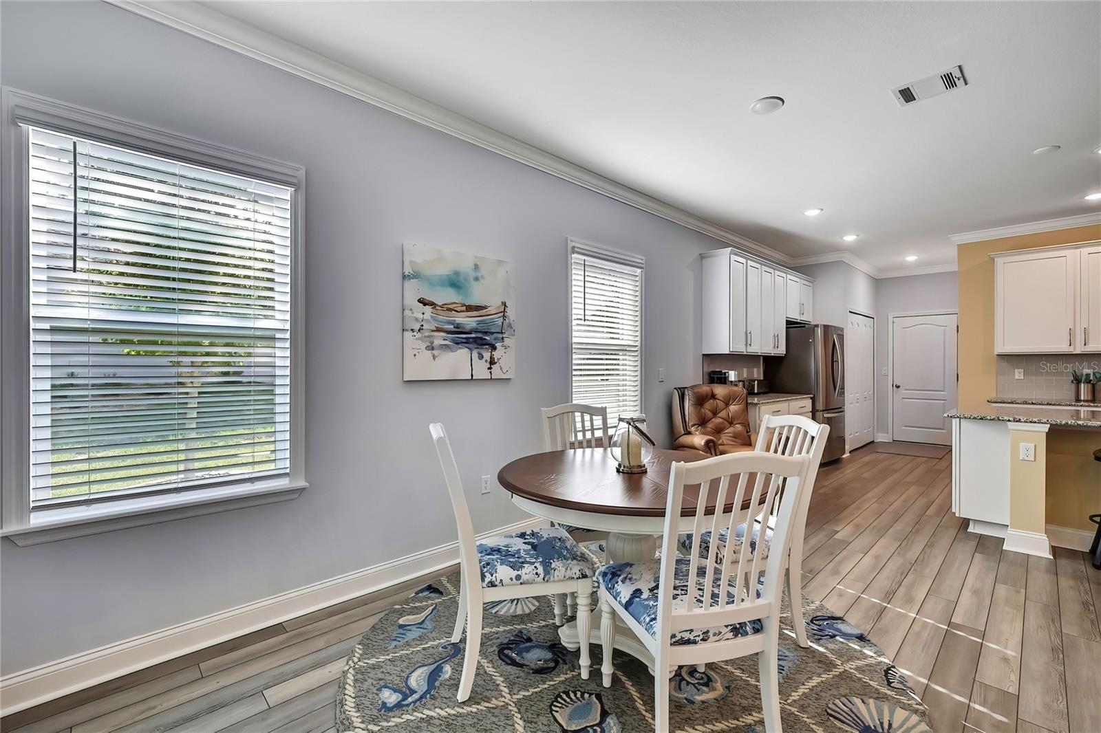 Listing photo id 6 for 6 Pagoda Court E