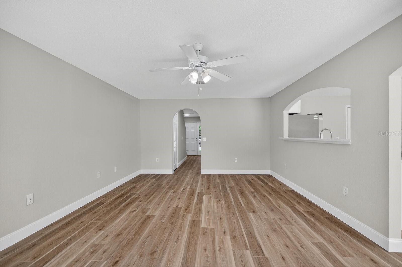 Image 10 of 35 For 947 Brenton Leaf Drive