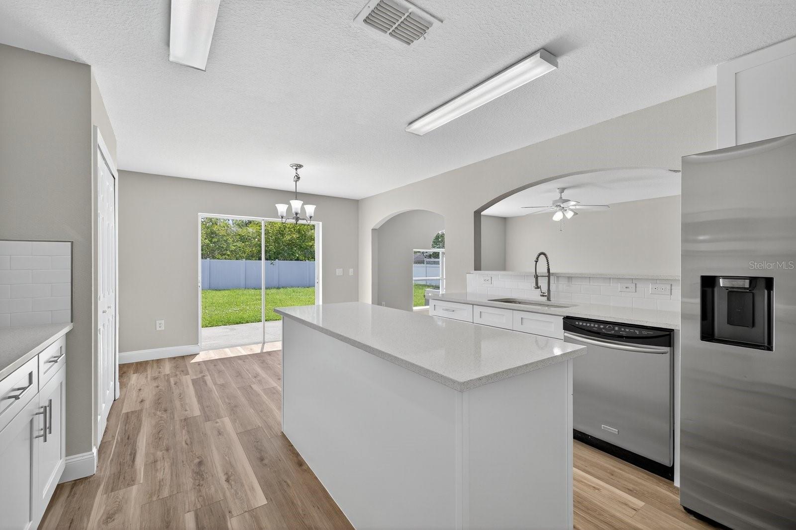 Image 13 of 35 For 947 Brenton Leaf Drive