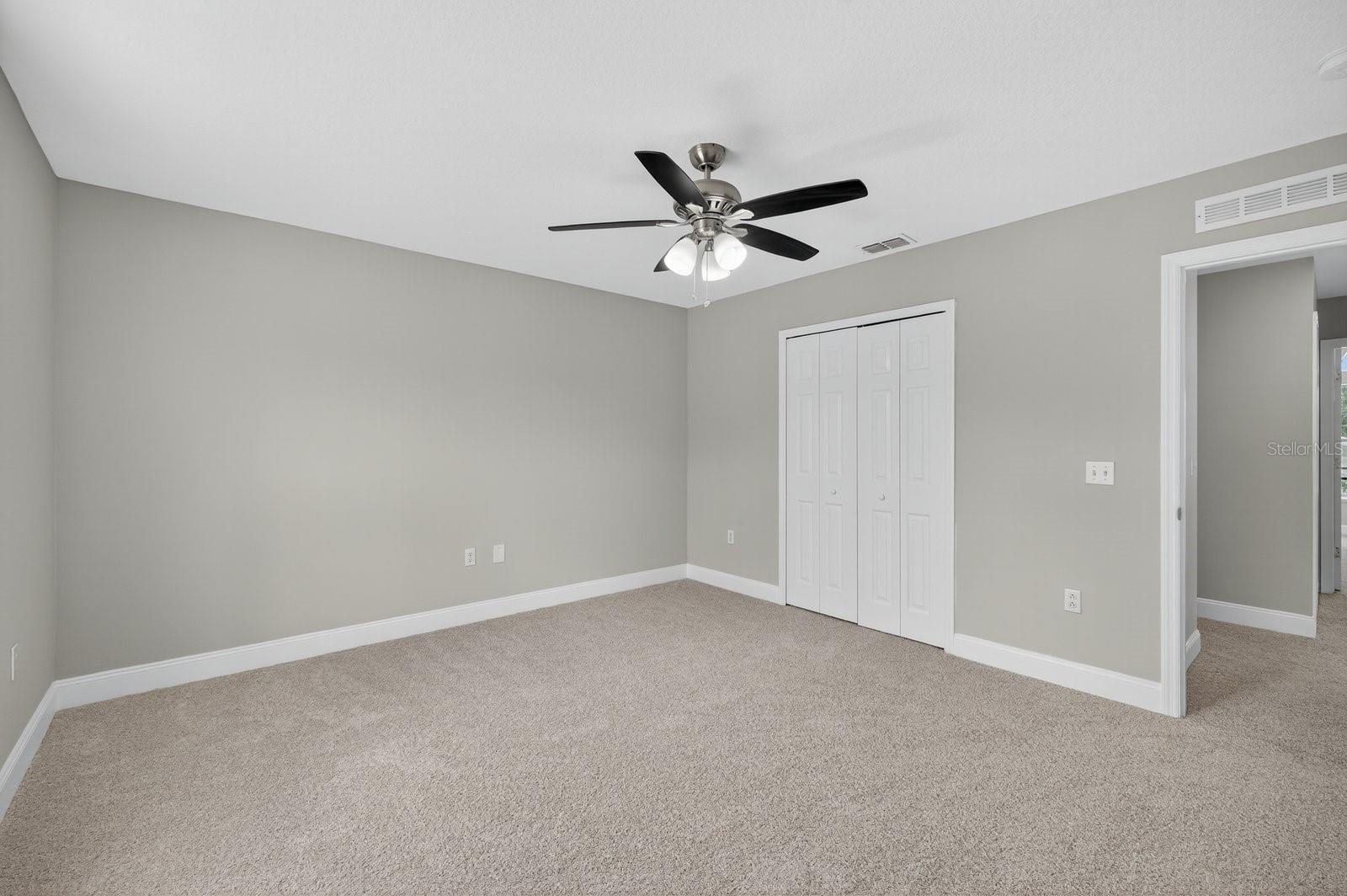 Image 25 of 35 For 947 Brenton Leaf Drive