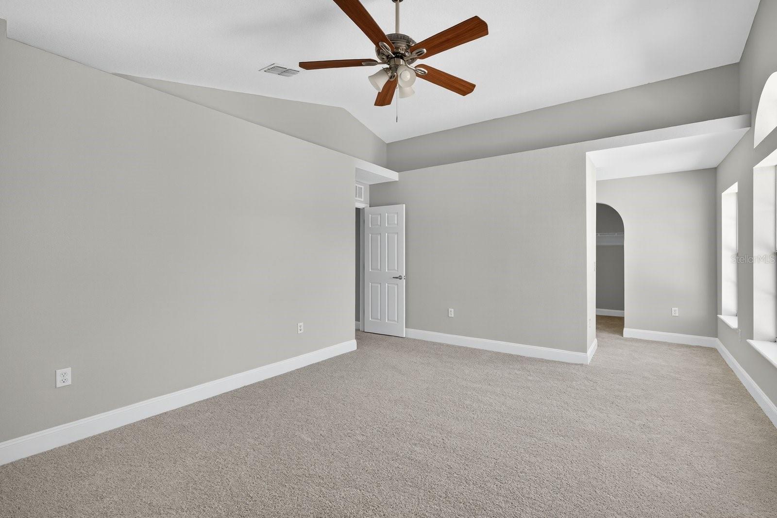 Image 28 of 35 For 947 Brenton Leaf Drive