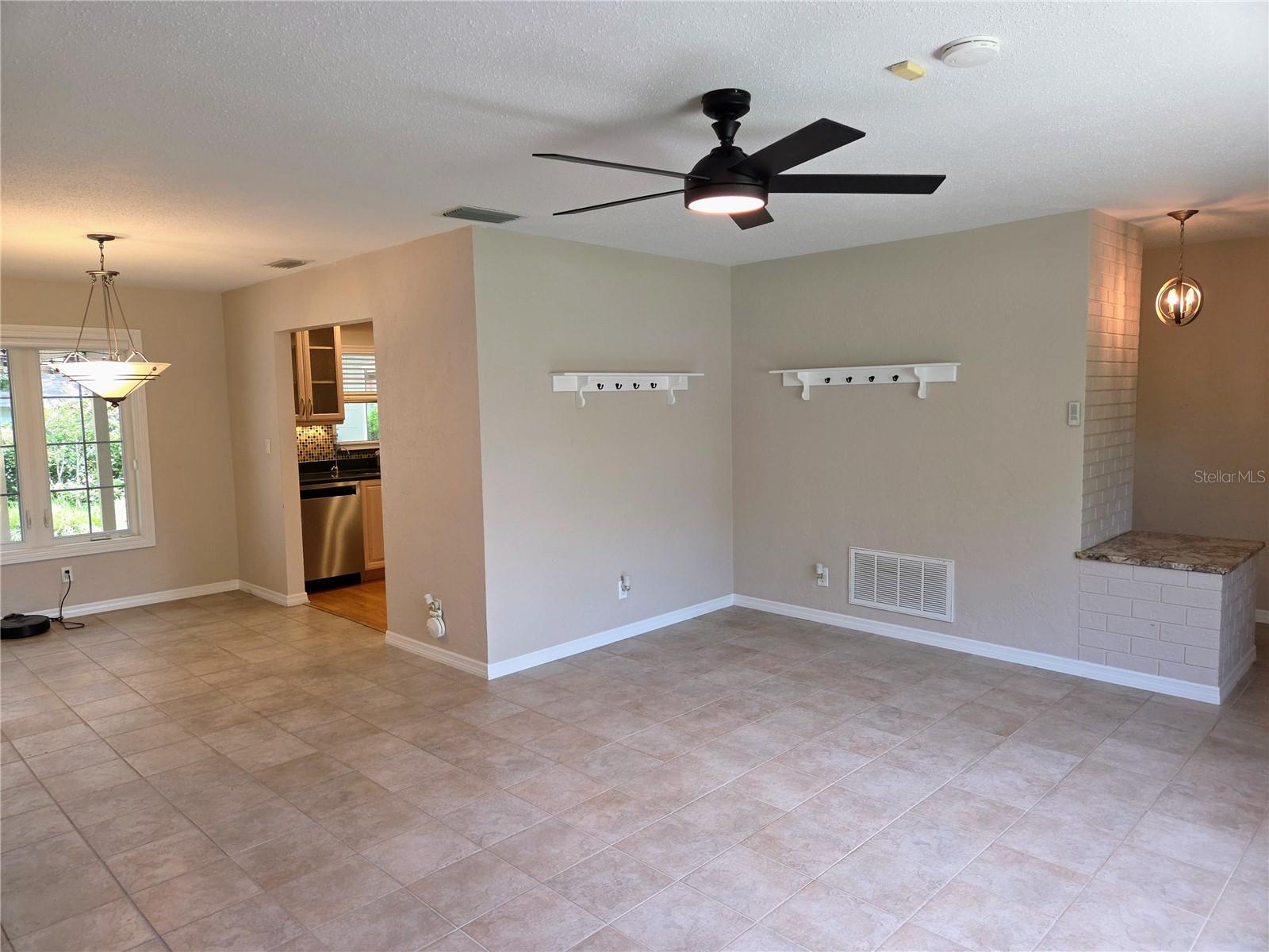 Image 5 of 46 For 9071 Ridge Road
