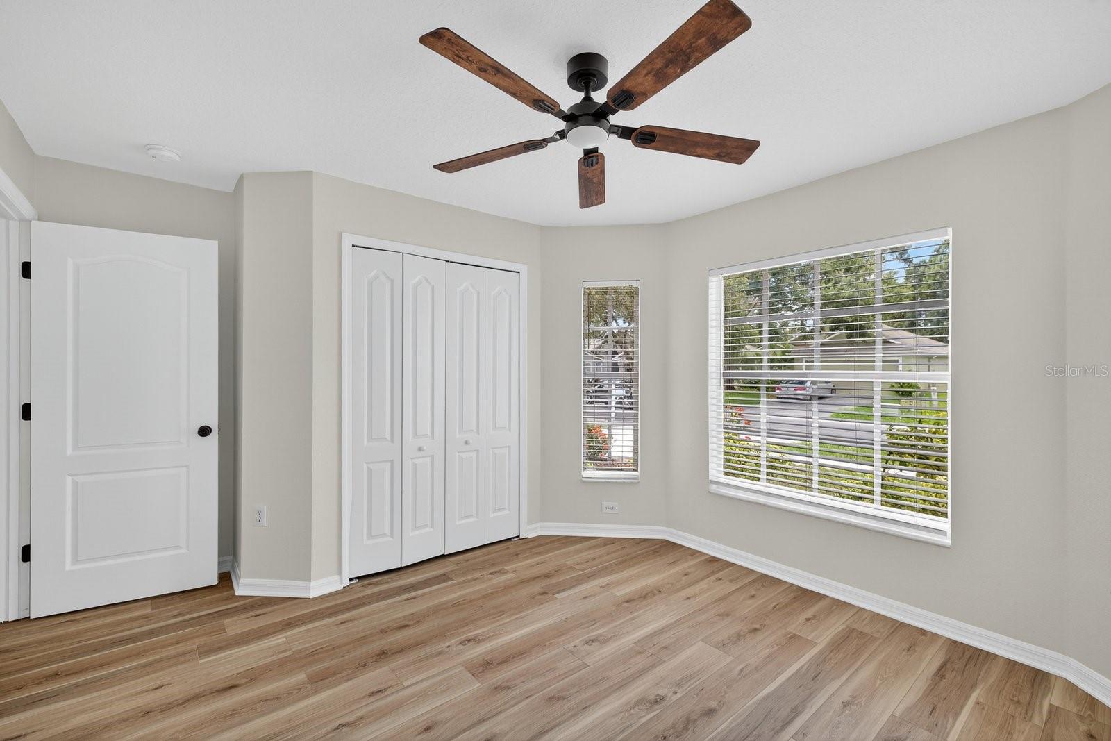 Image 11 of 40 For 6947 Crown Lake Drive