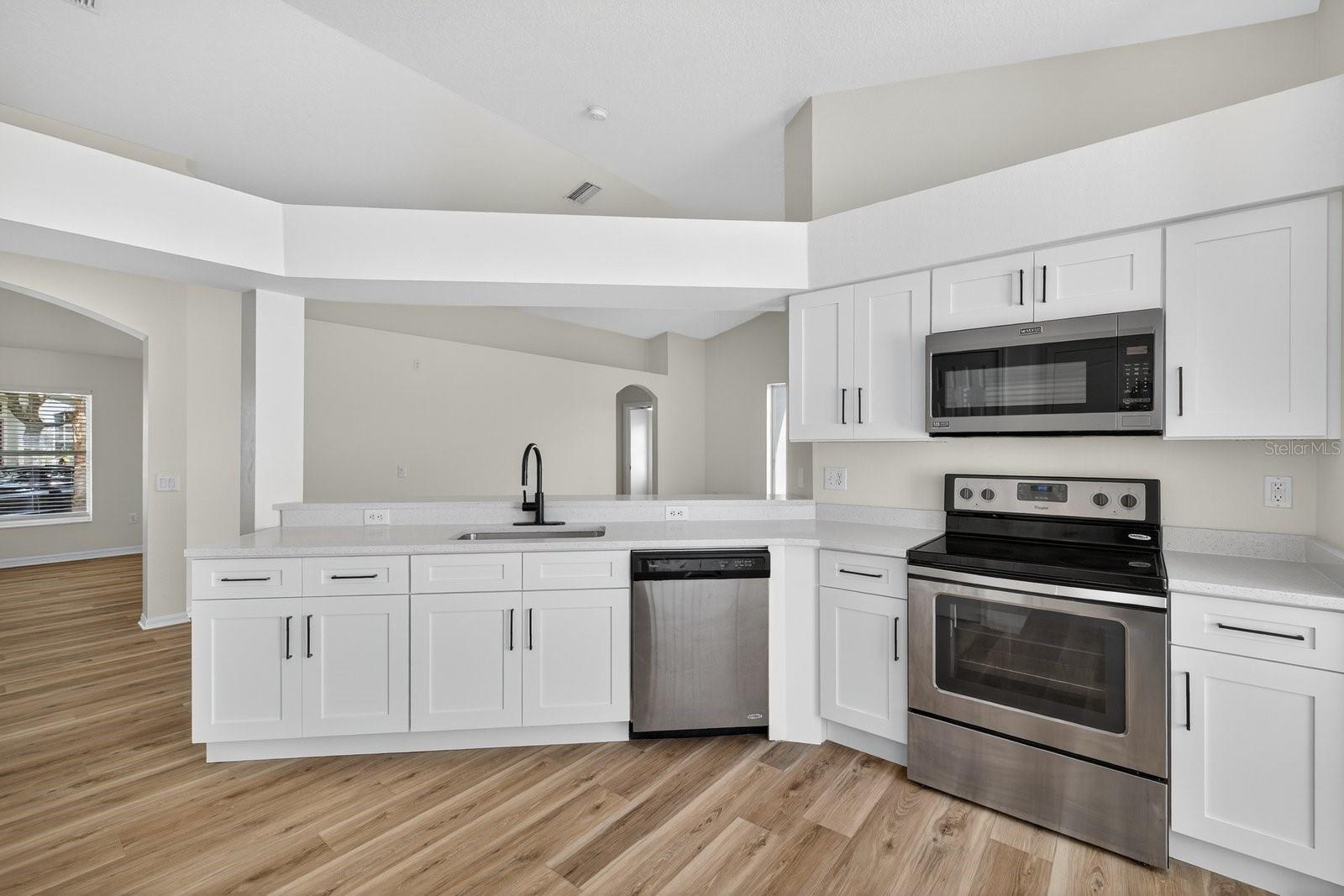 Image 19 of 40 For 6947 Crown Lake Drive