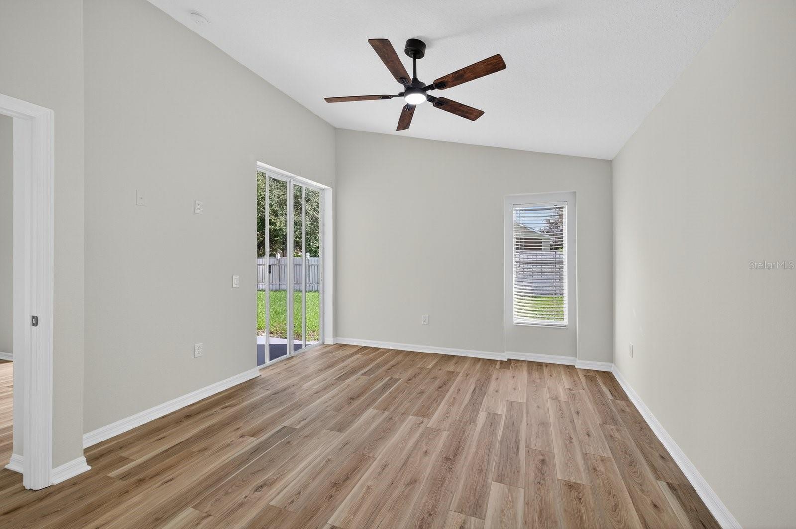 Image 32 of 40 For 6947 Crown Lake Drive