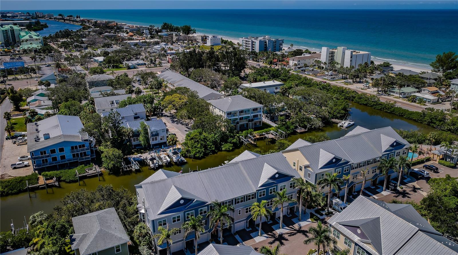 Image 2 of 44 For 194 Haven Beach Drive S