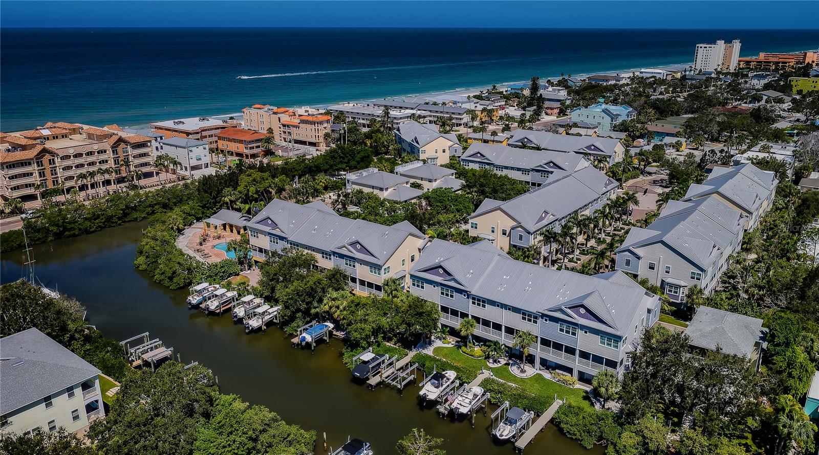 Image 34 of 44 For 194 Haven Beach Drive S