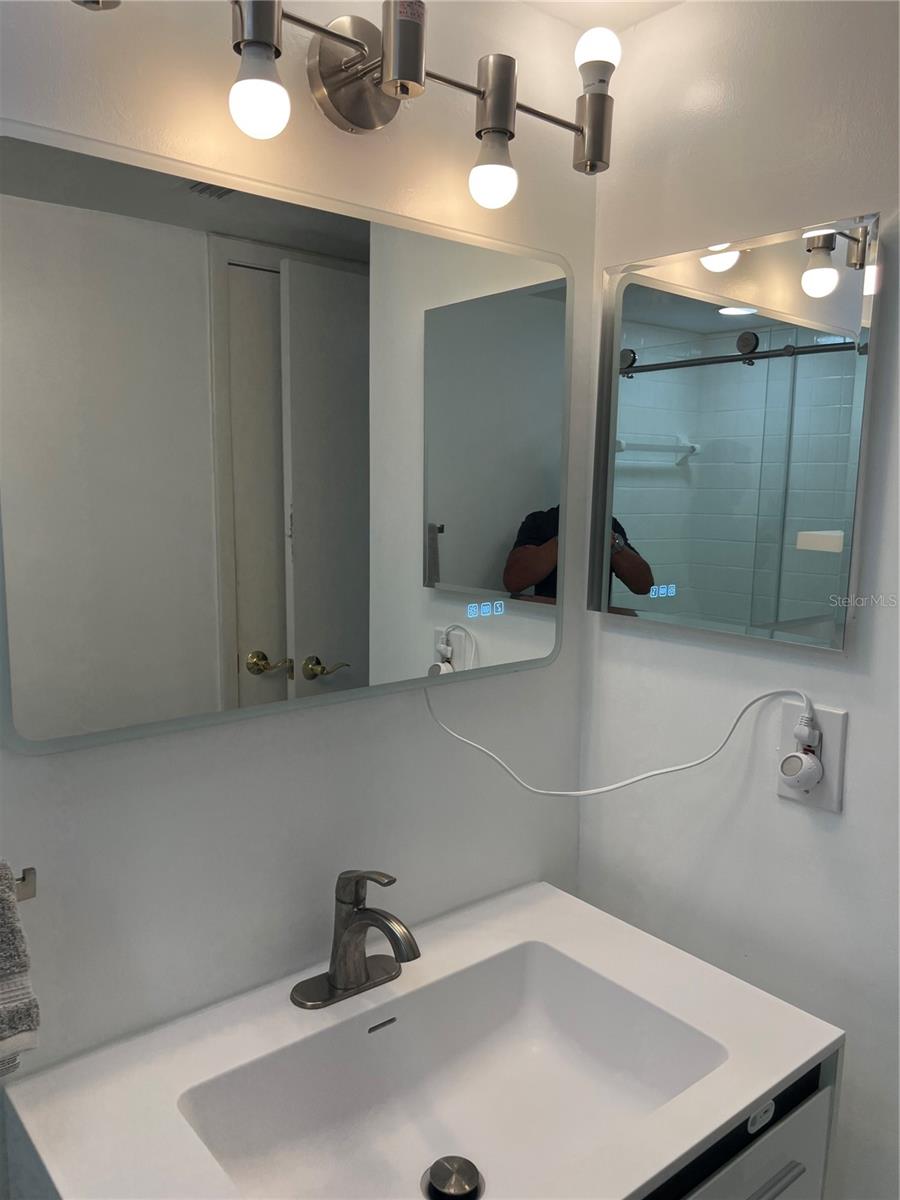 Image 10 of 29 For 2400 Winding Creek Boulevard 16-108