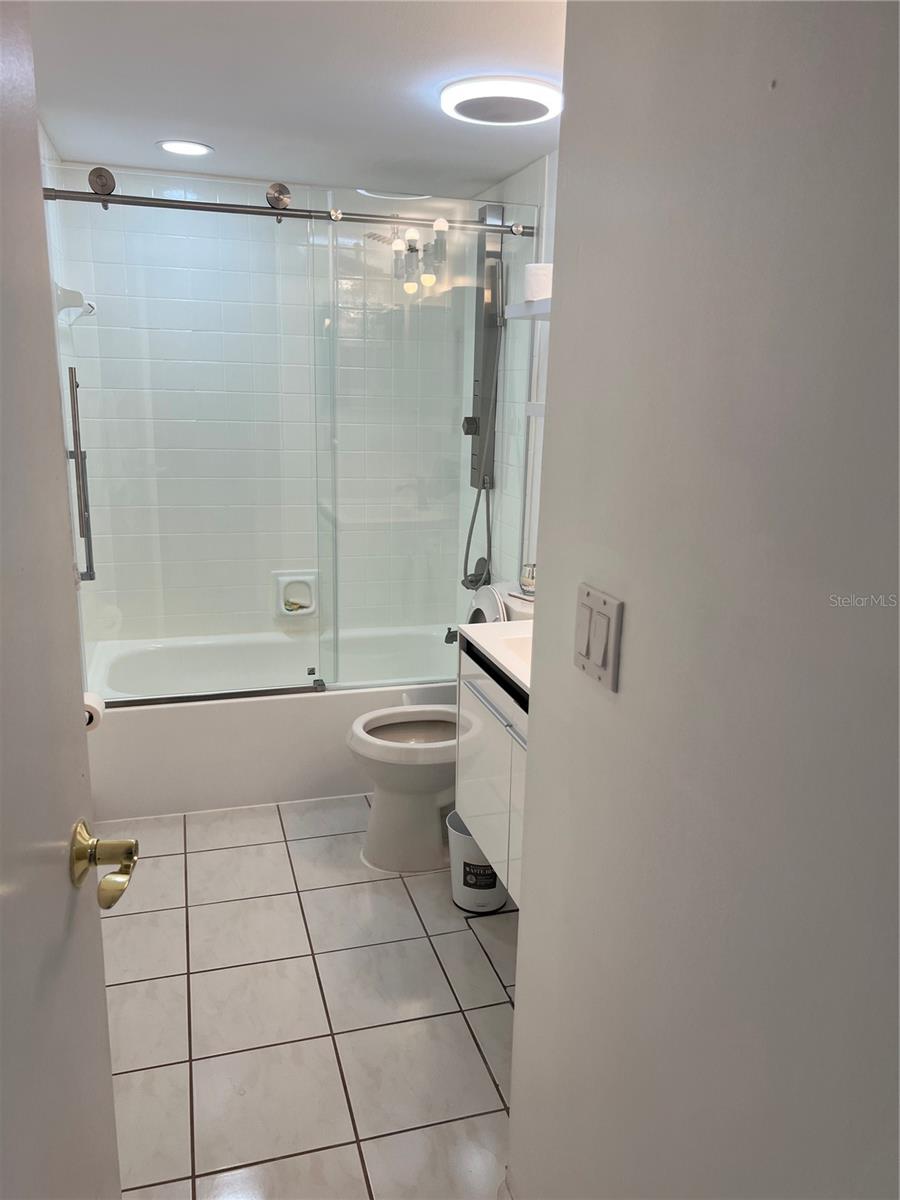 Image 12 of 29 For 2400 Winding Creek Boulevard 16-108