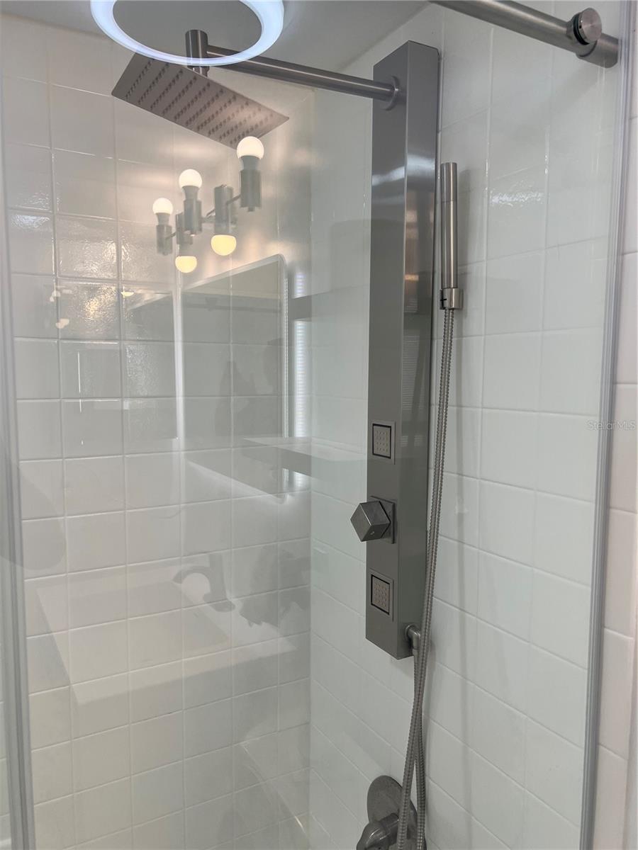 Image 13 of 29 For 2400 Winding Creek Boulevard 16-108