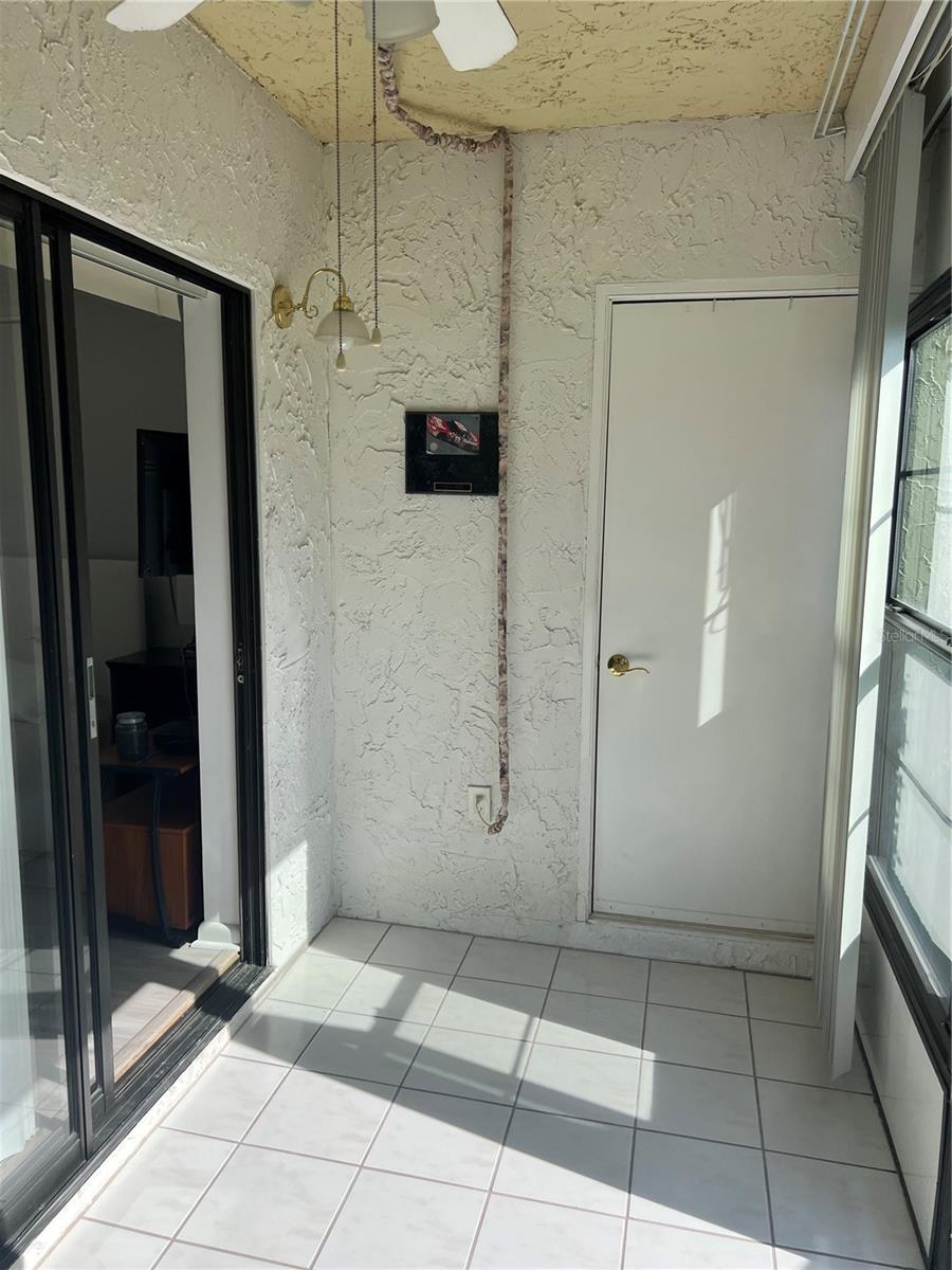 Image 27 of 29 For 2400 Winding Creek Boulevard 16-108