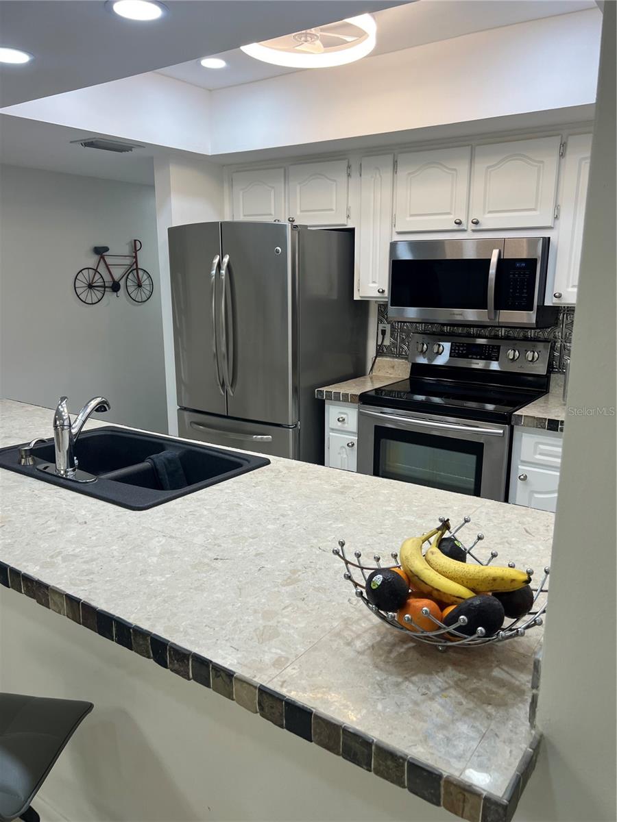 Image 7 of 29 For 2400 Winding Creek Boulevard 16-108