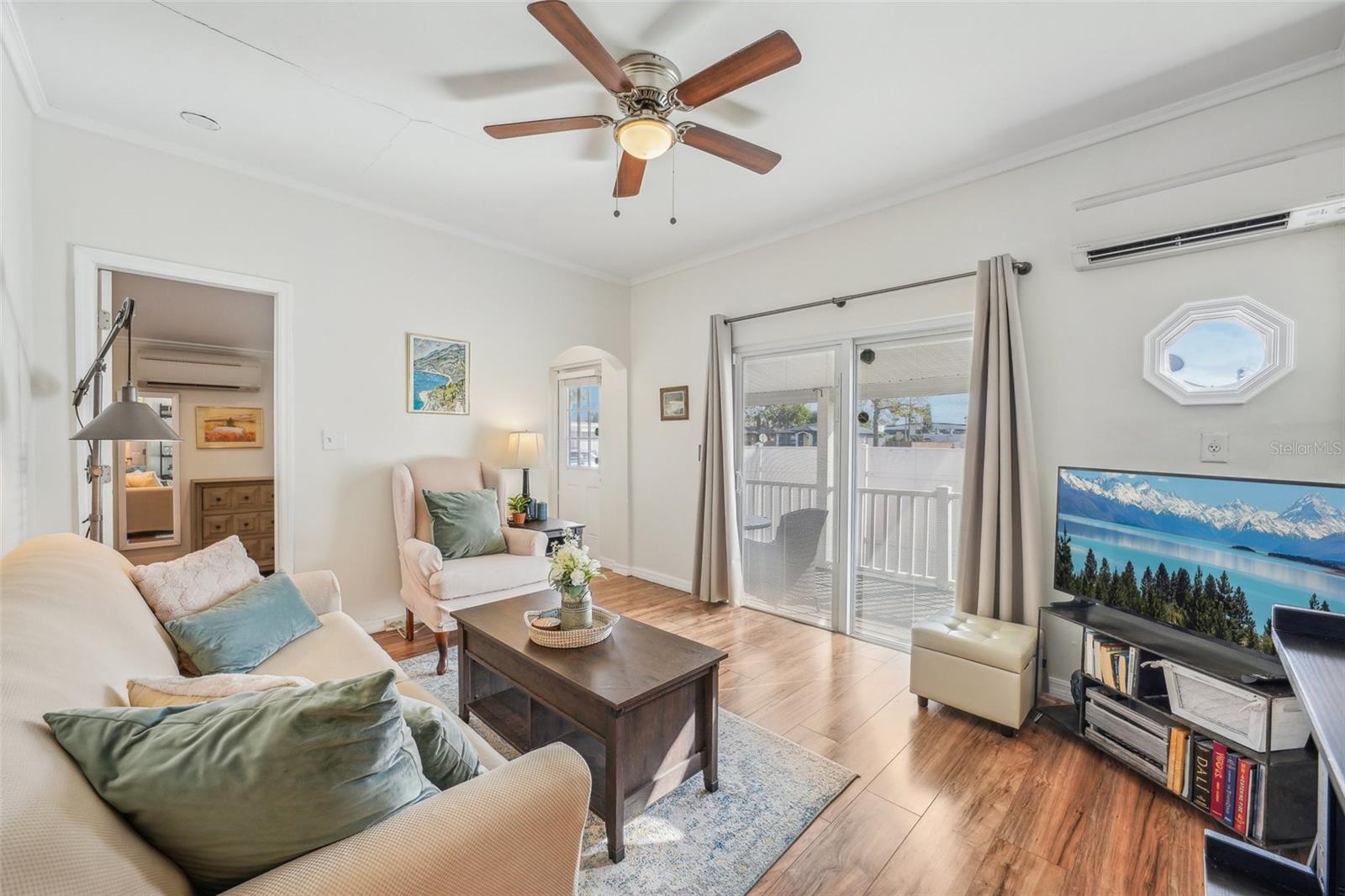 Image 9 of 30 For 327 25th Street S