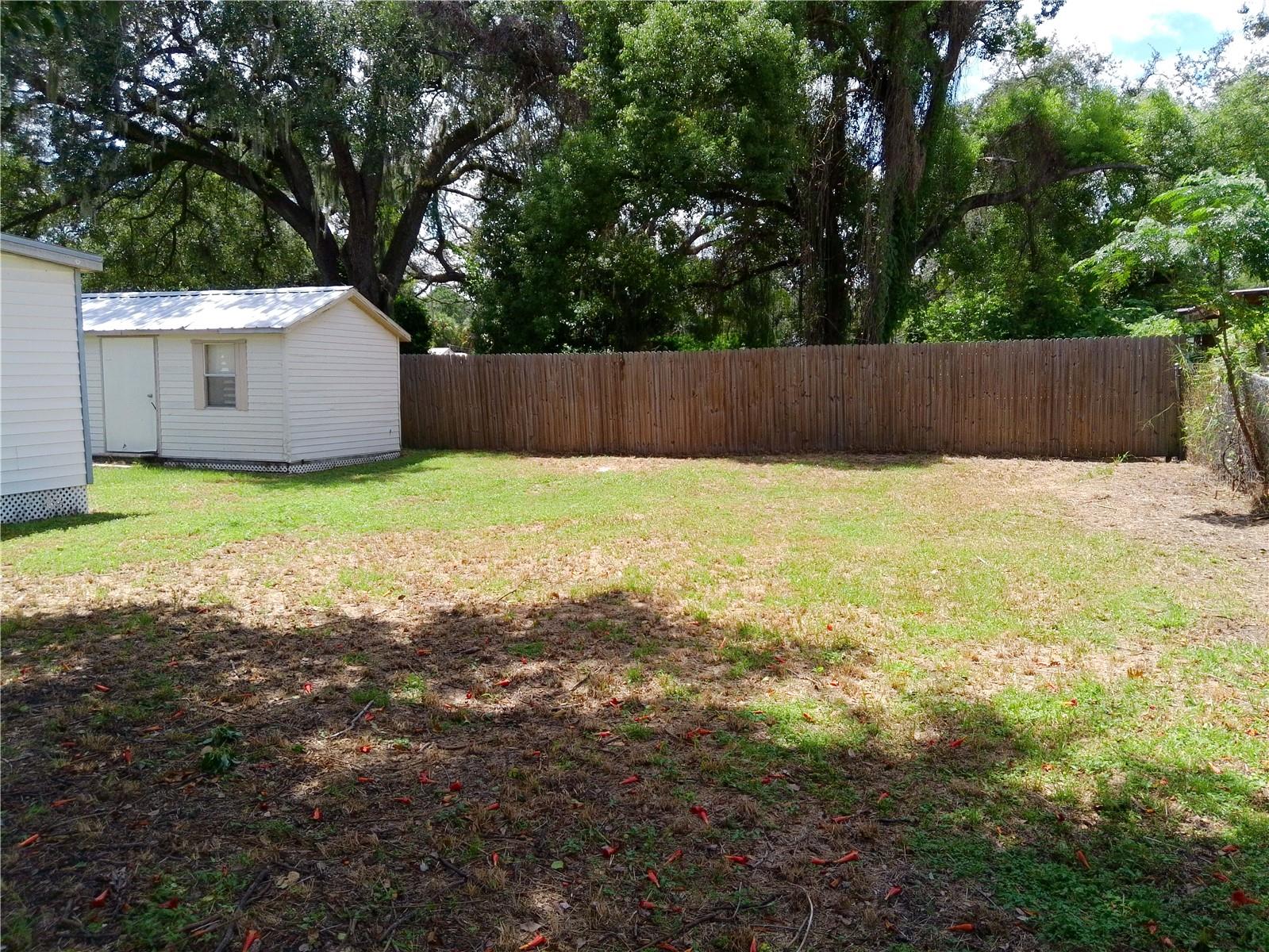 Image 18 of 21 For 7409 Edgemere Rd