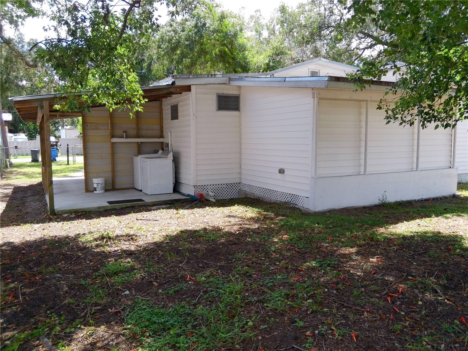 Image 3 of 21 For 7409 Edgemere Rd