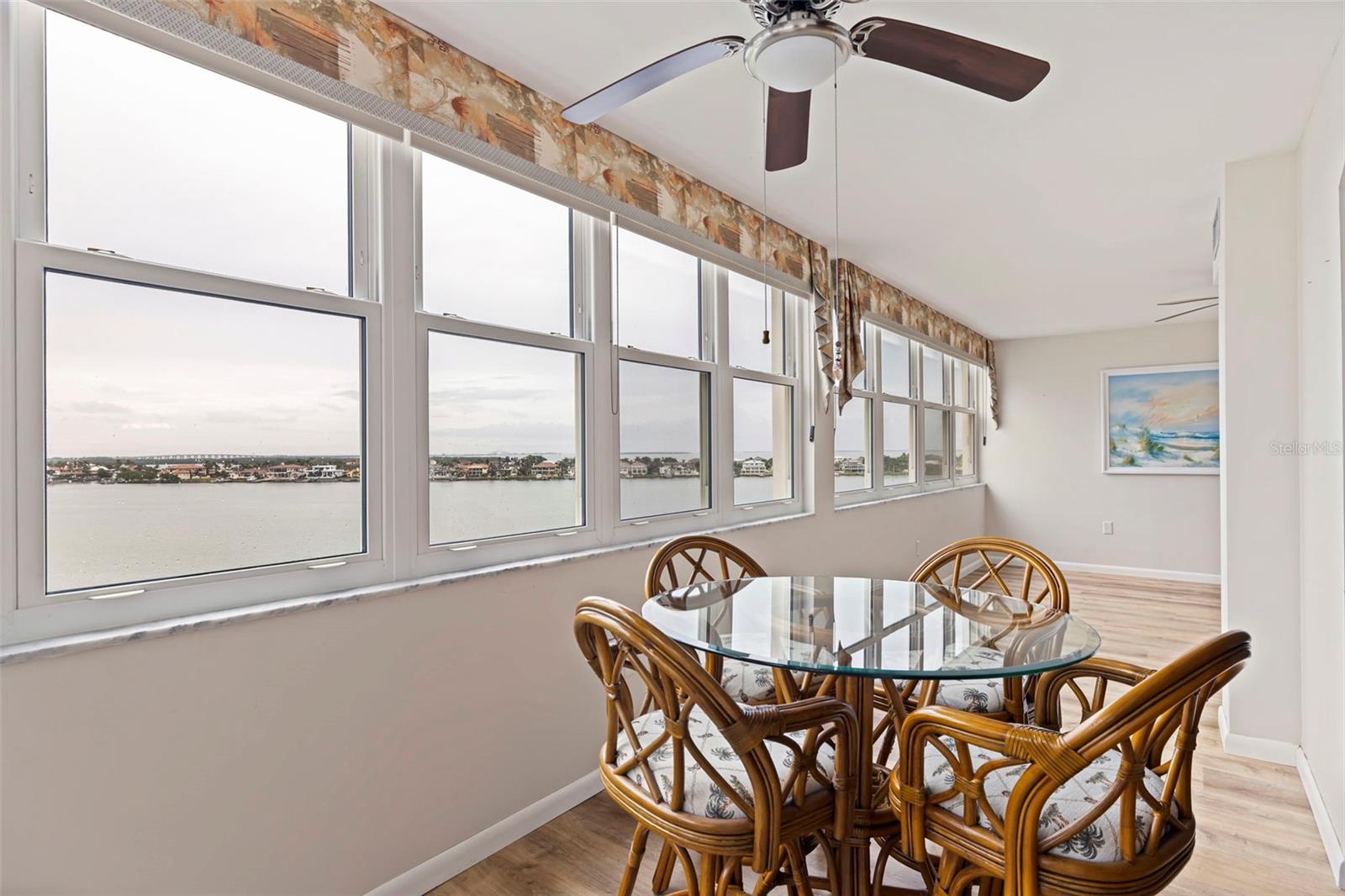 Image 12 of 53 For 5130 Brittany Drive S 807