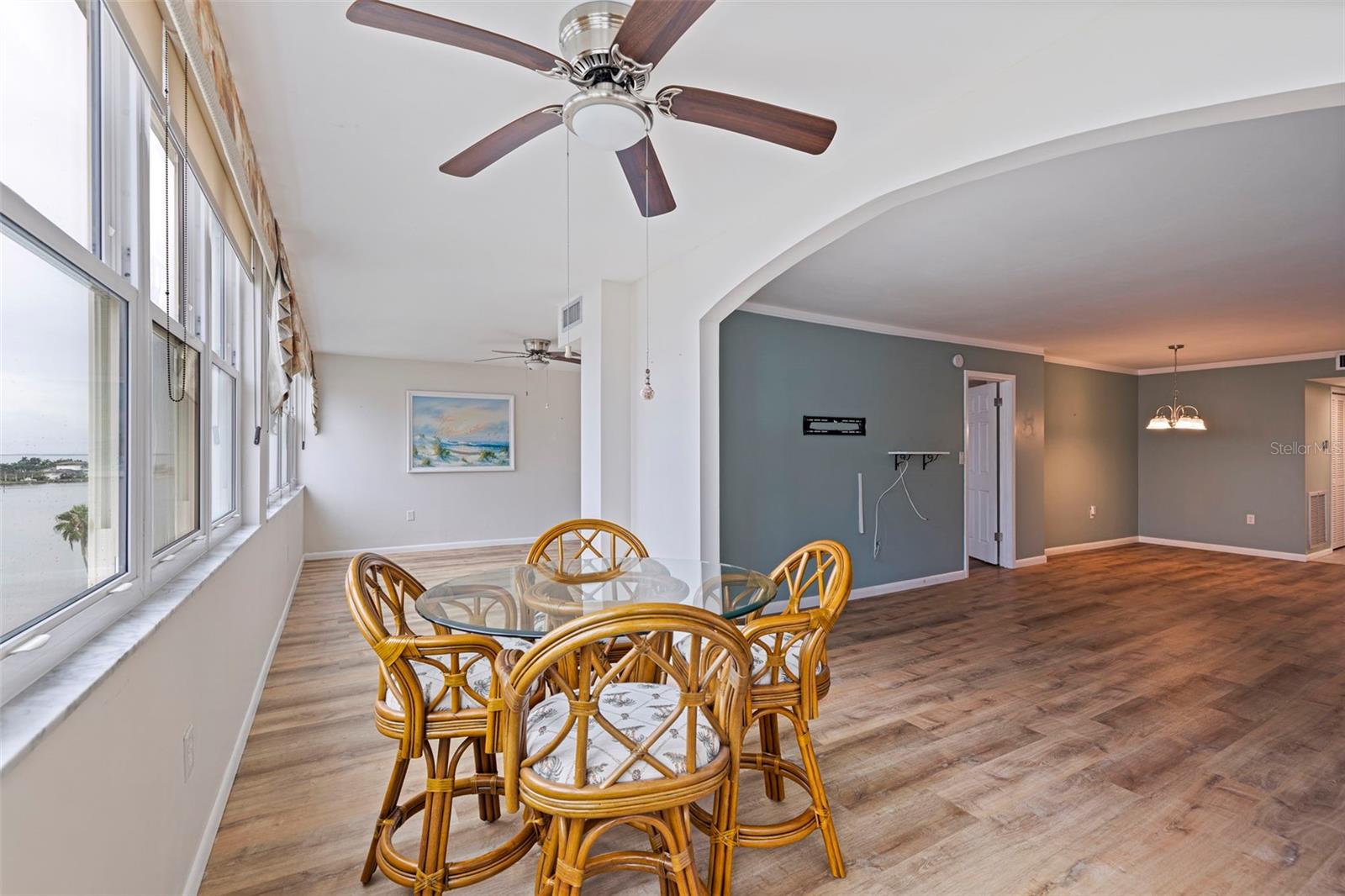 Image 13 of 53 For 5130 Brittany Drive S 807