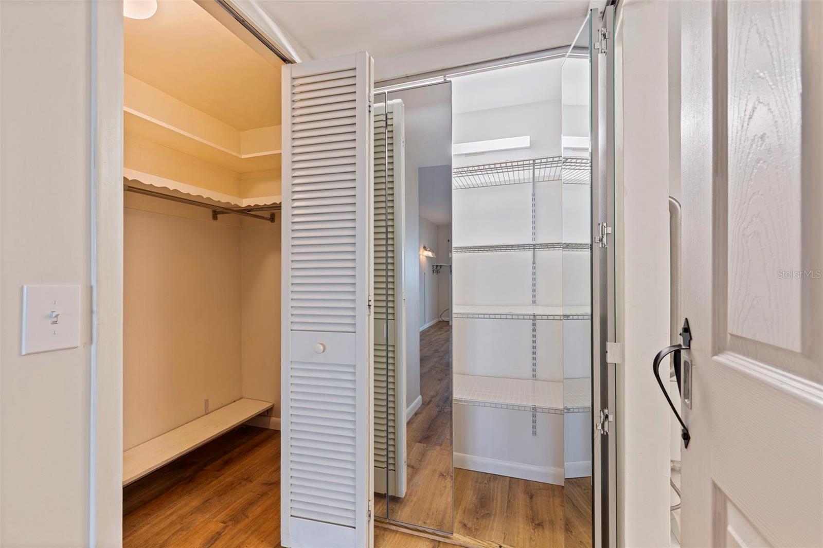 Image 23 of 53 For 5130 Brittany Drive S 807