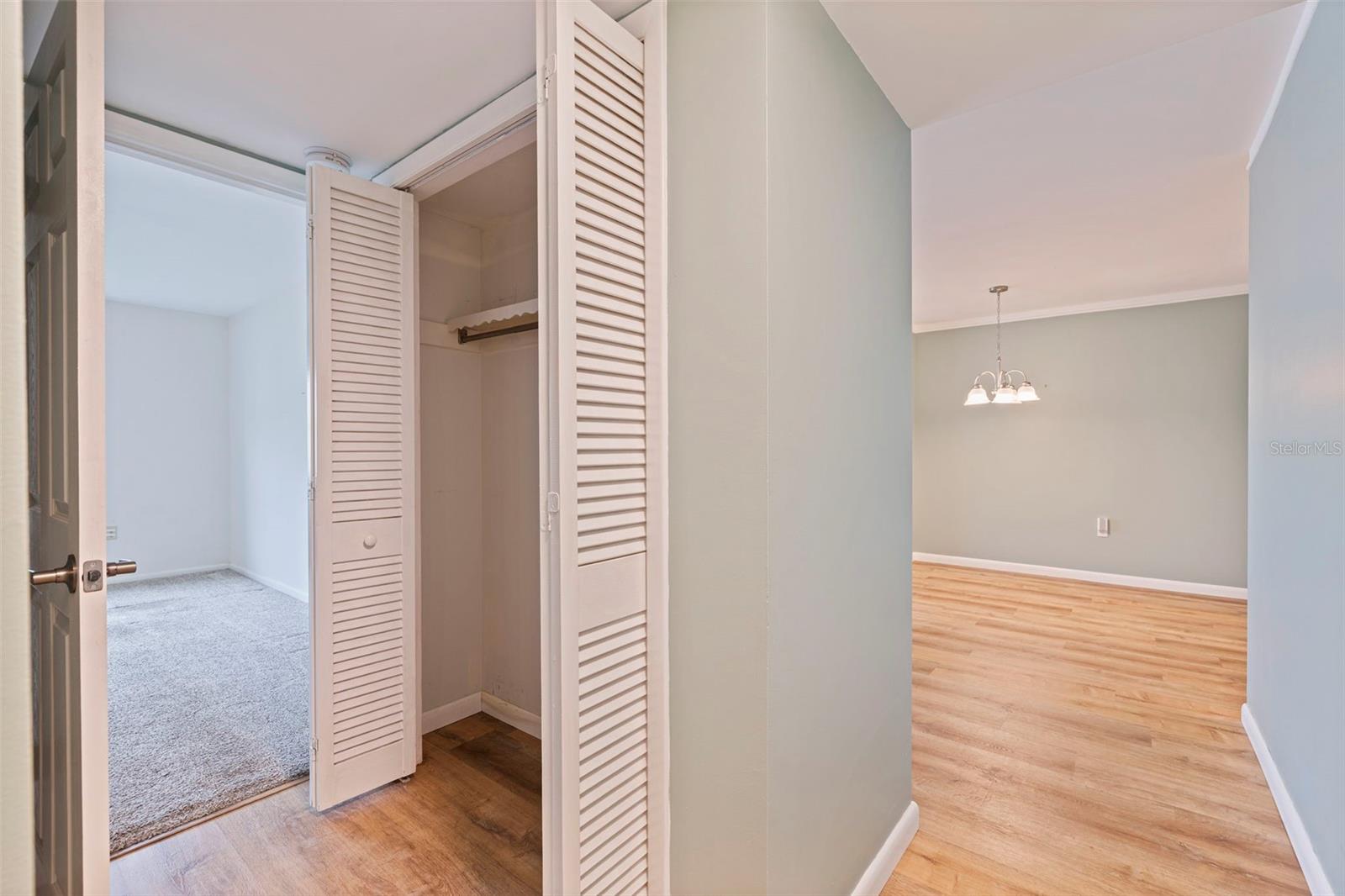 Image 25 of 53 For 5130 Brittany Drive S 807