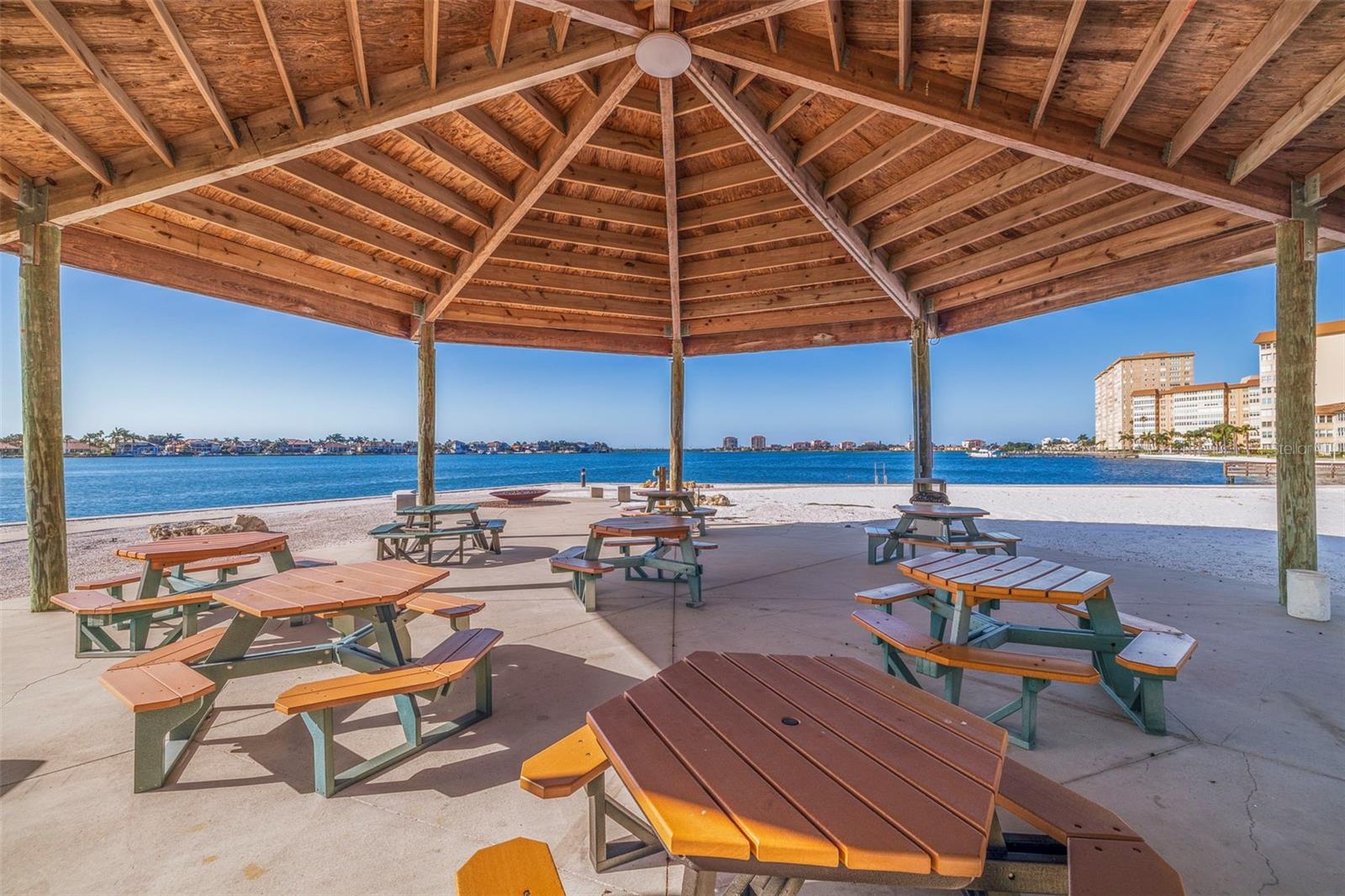 Image 30 of 53 For 5130 Brittany Drive S 807