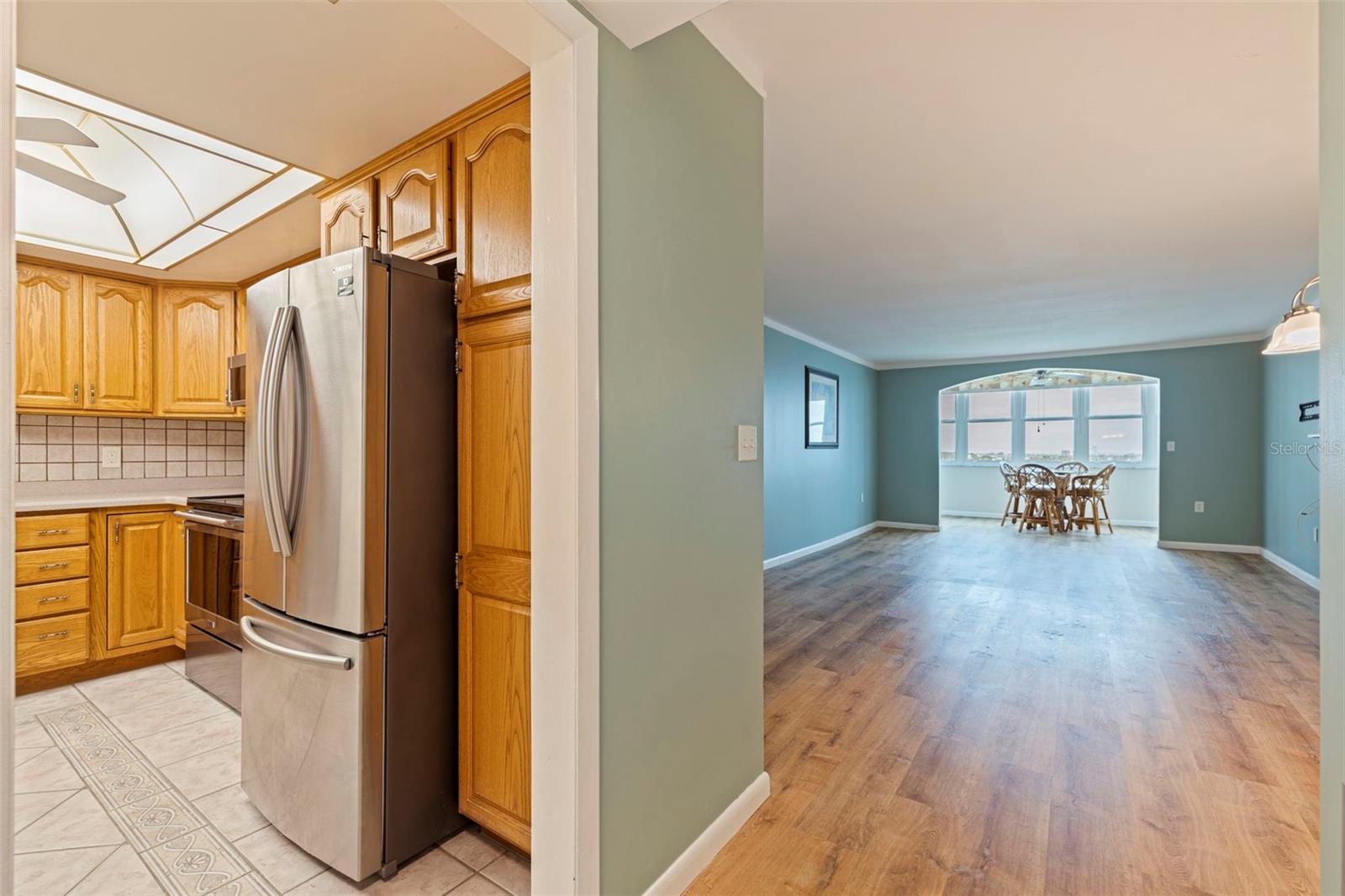 Image 5 of 53 For 5130 Brittany Drive S 807