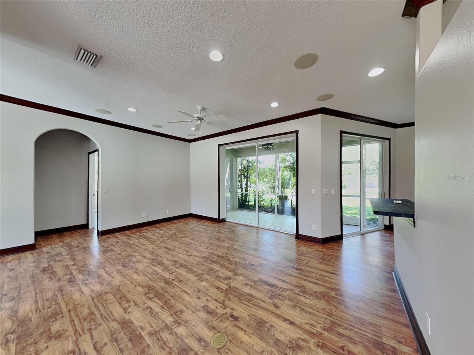 Image 3 of 16 For 3564 Laslo Avenue