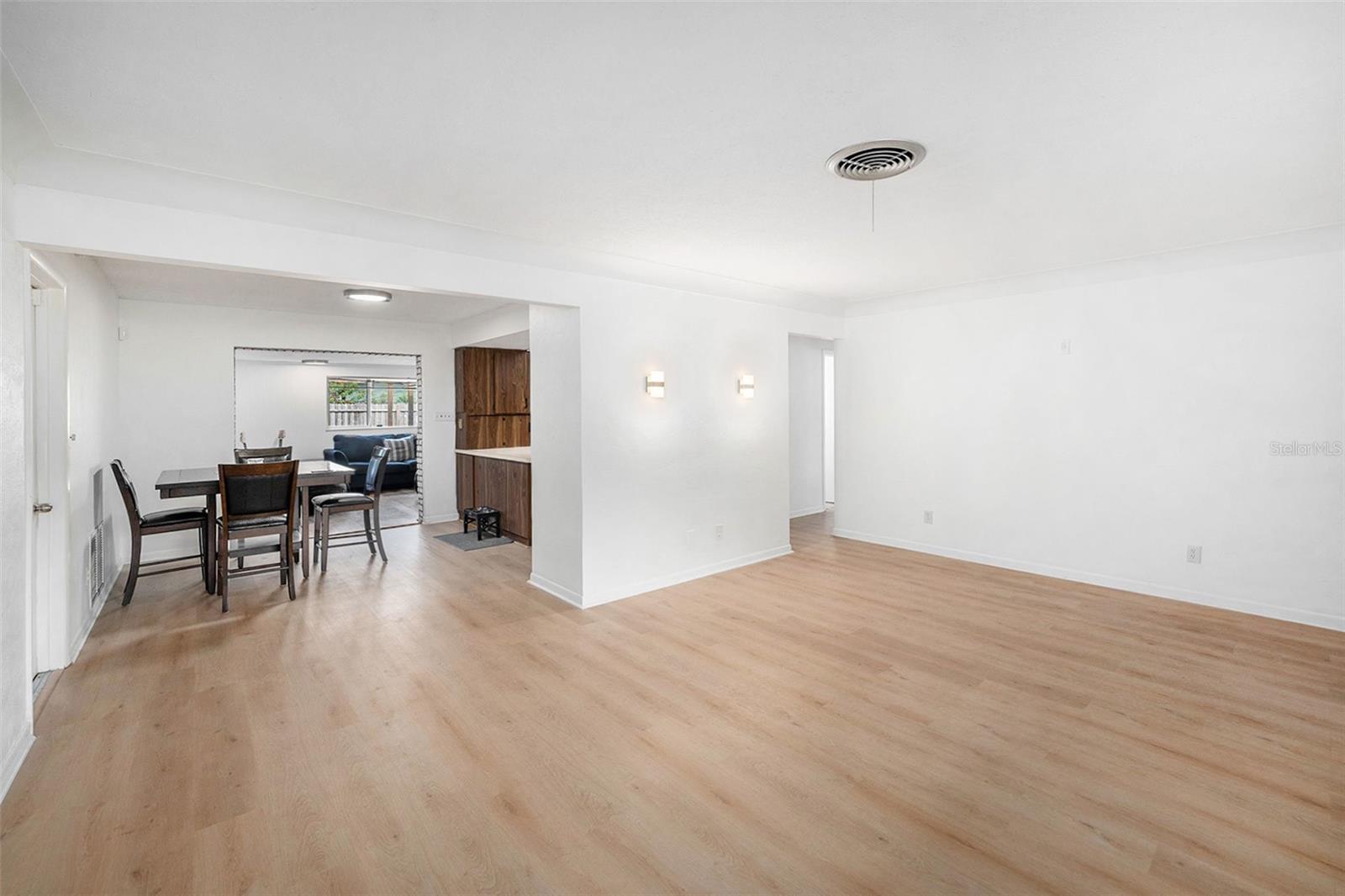 Image 11 of 33 For 4401 56th Street N
