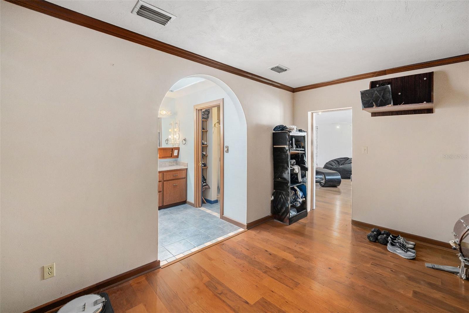 Image 22 of 33 For 4401 56th Street N