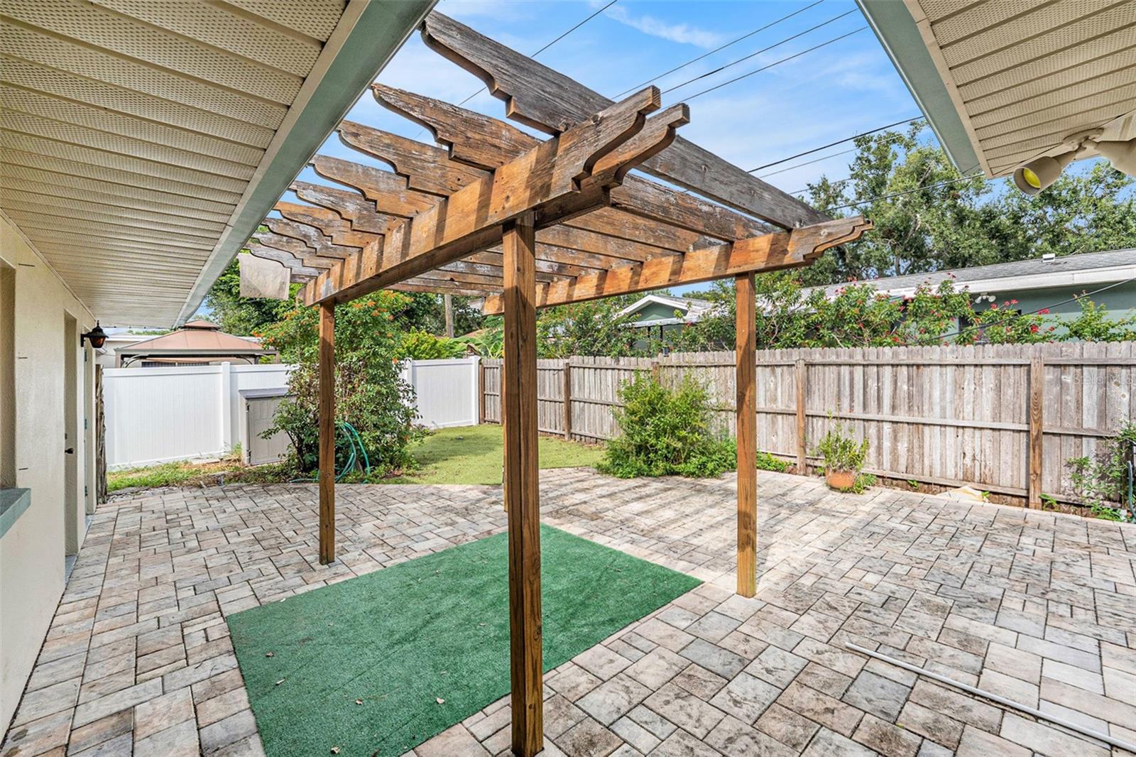 Image 26 of 33 For 4401 56th Street N