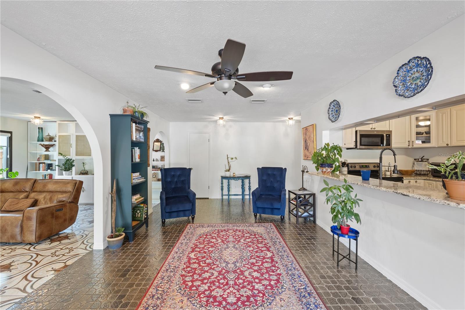Image 20 of 53 For 403 Weeburn Road