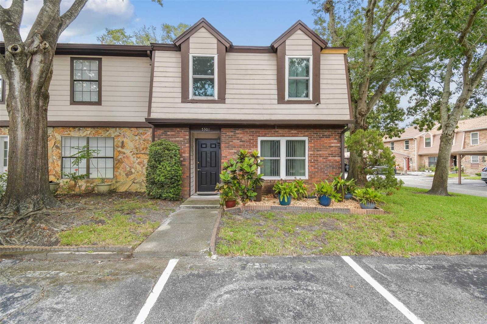 Details for 5301 Putnam Court, TAMPA, FL 33624