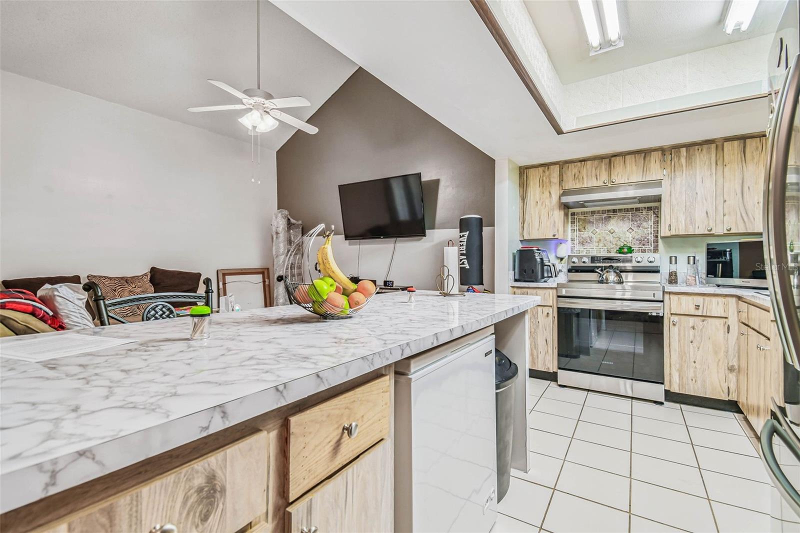 Image 6 of 26 For 5301 Putnam Court