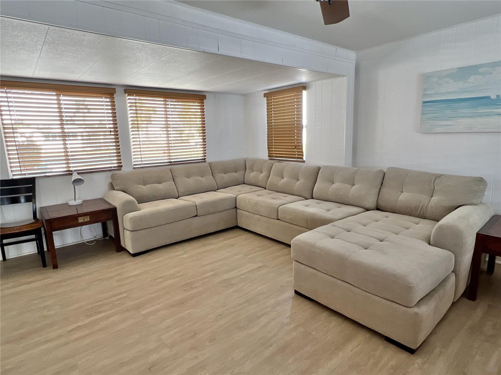 Image 4 of 13 For 7181 Mount Hawthorne Road Ne 590