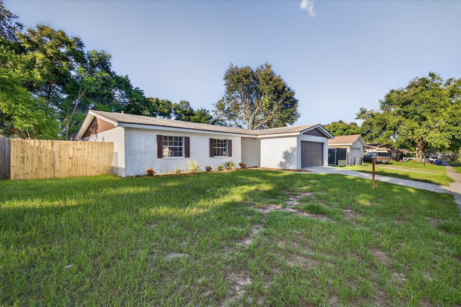 Image 3 of 31 For 3820 Ravenna Drive