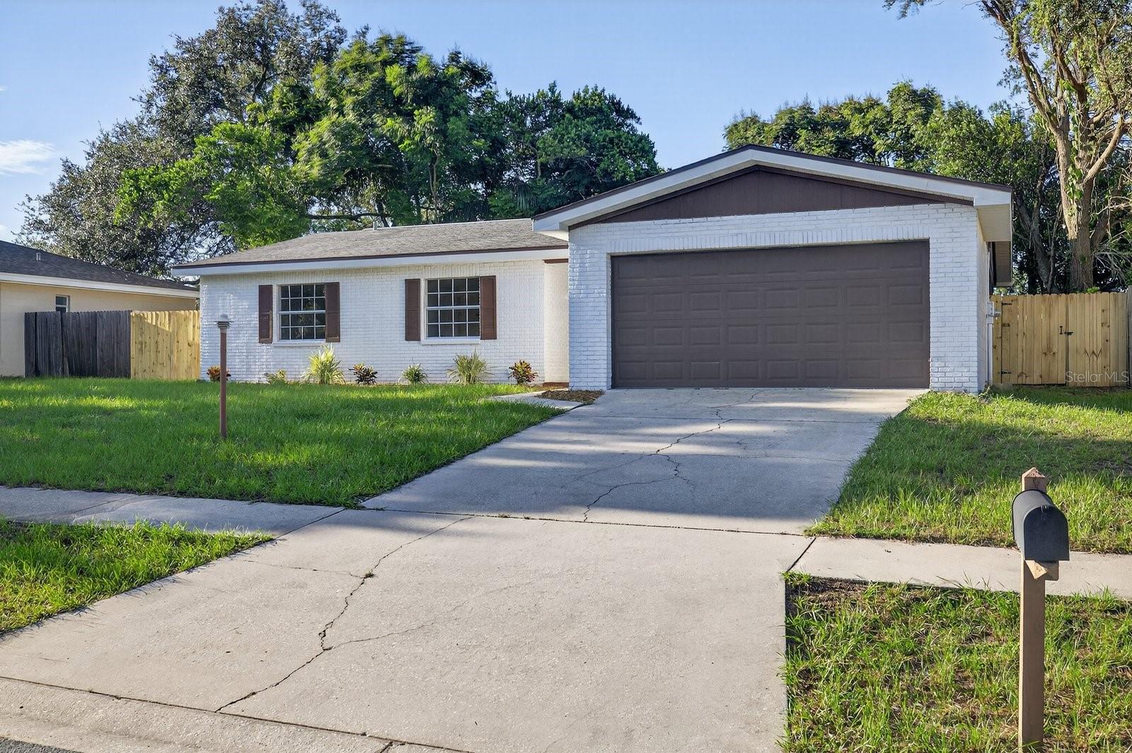 Image 4 of 31 For 3820 Ravenna Drive