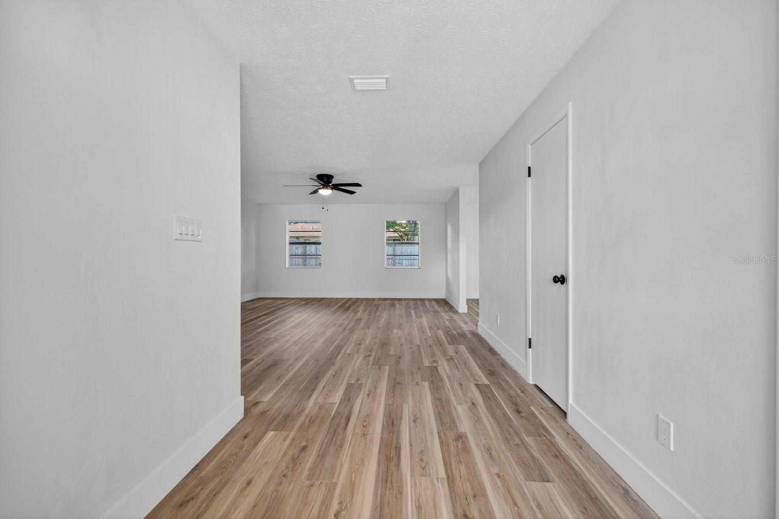 Image 6 of 31 For 3820 Ravenna Drive