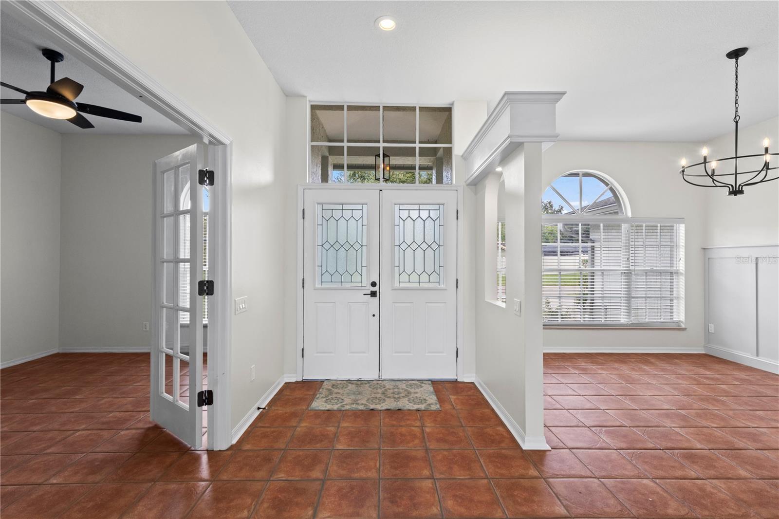 Image 11 of 55 For 717 Pinewalk Drive