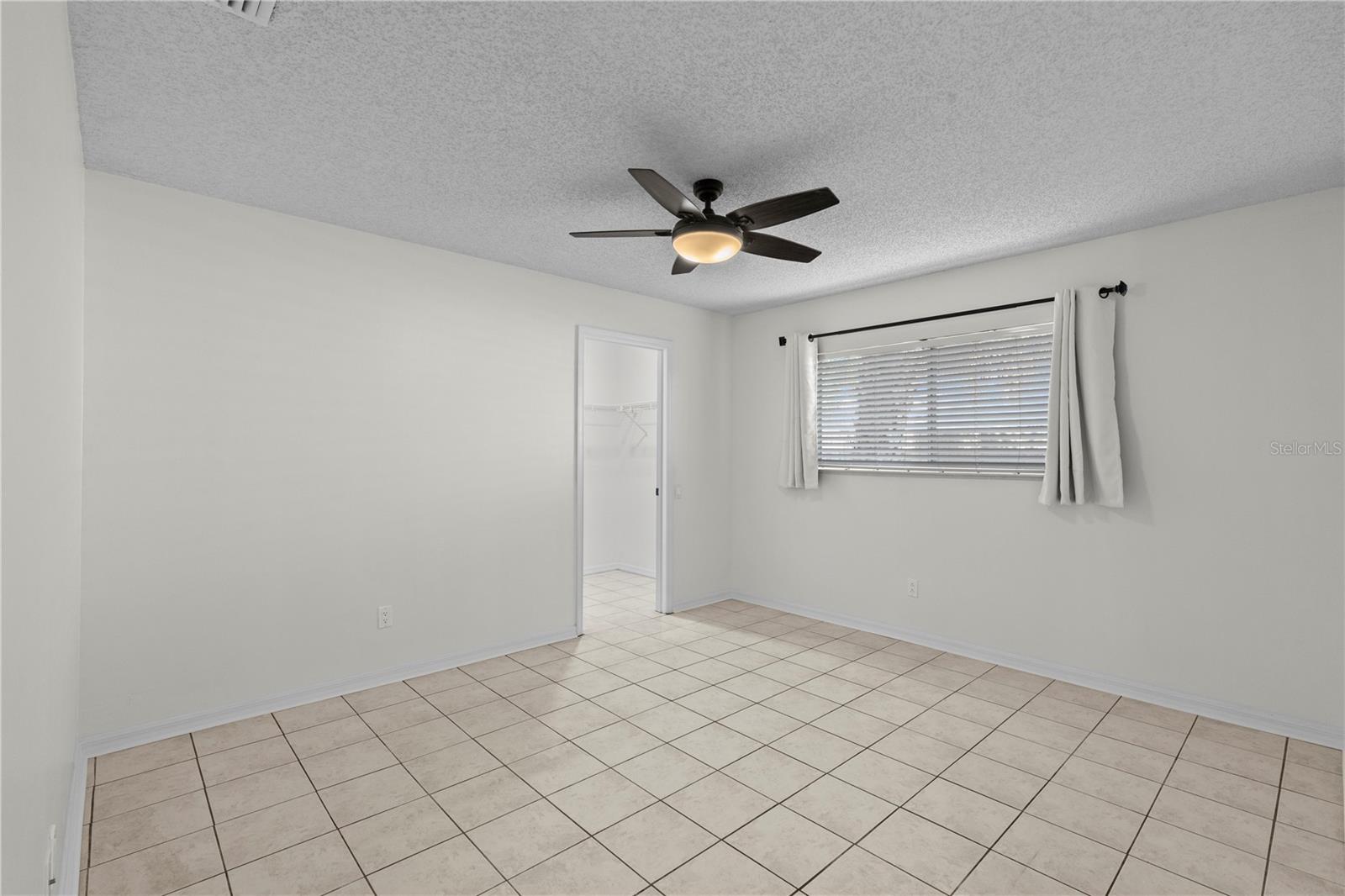 Image 36 of 55 For 717 Pinewalk Drive