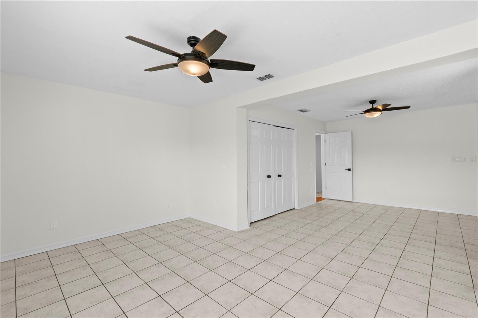 Image 40 of 55 For 717 Pinewalk Drive