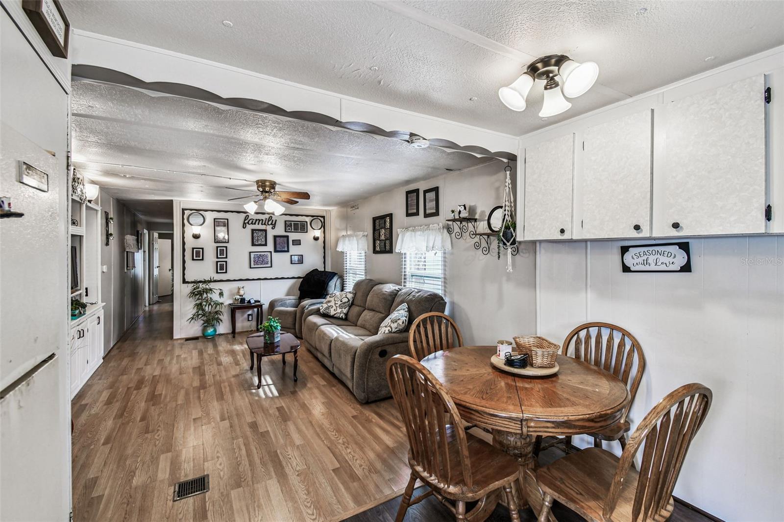 Image 11 of 47 For 7803 46th Avenue N 73