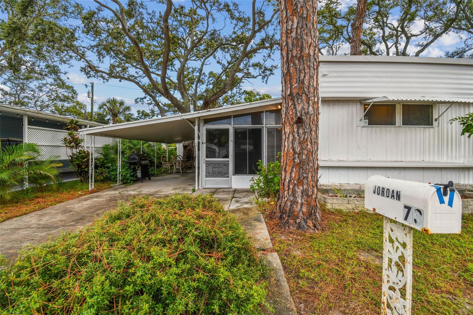 Image 2 of 47 For 7803 46th Avenue N 73