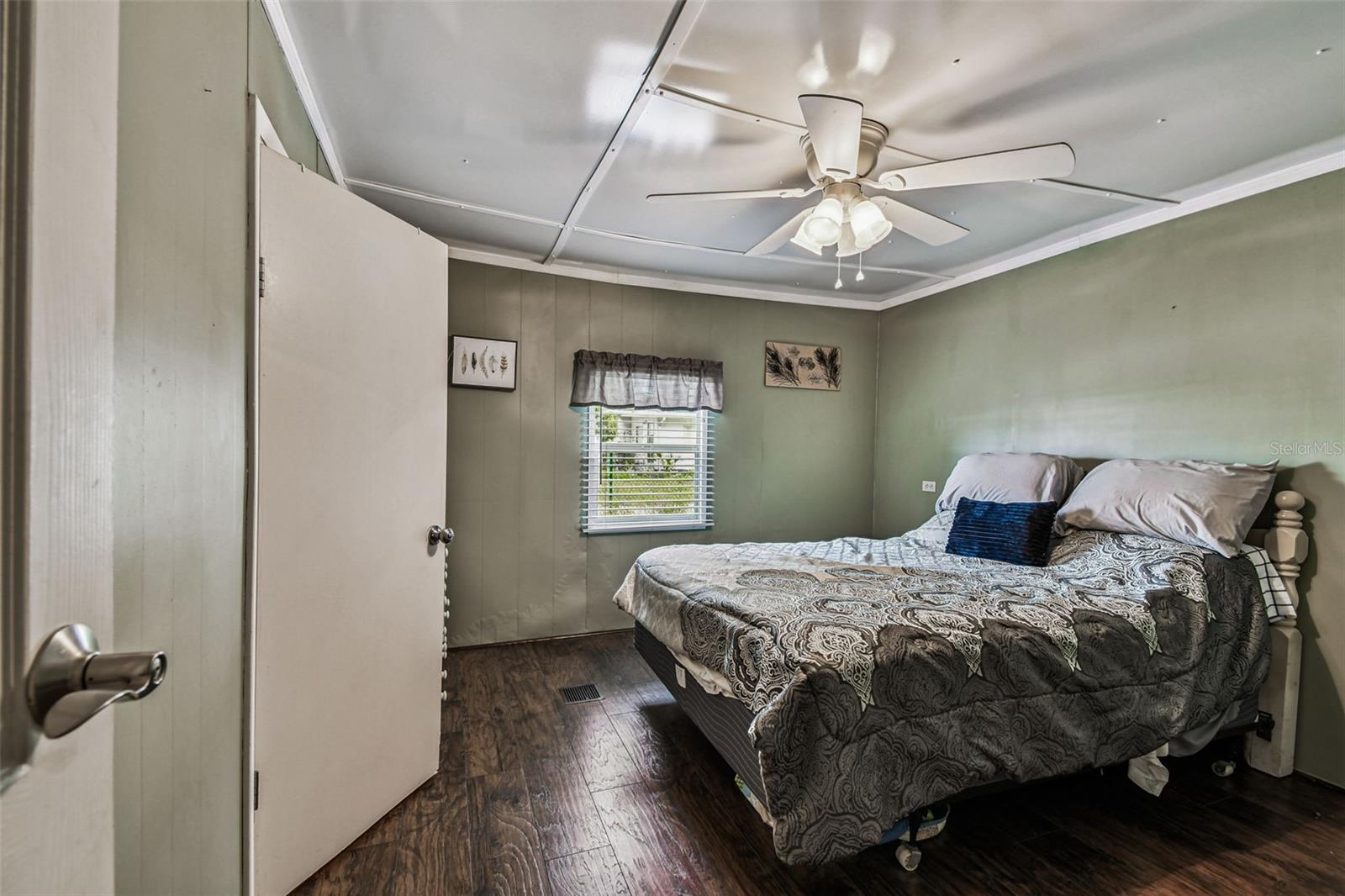 Image 29 of 47 For 7803 46th Avenue N 73