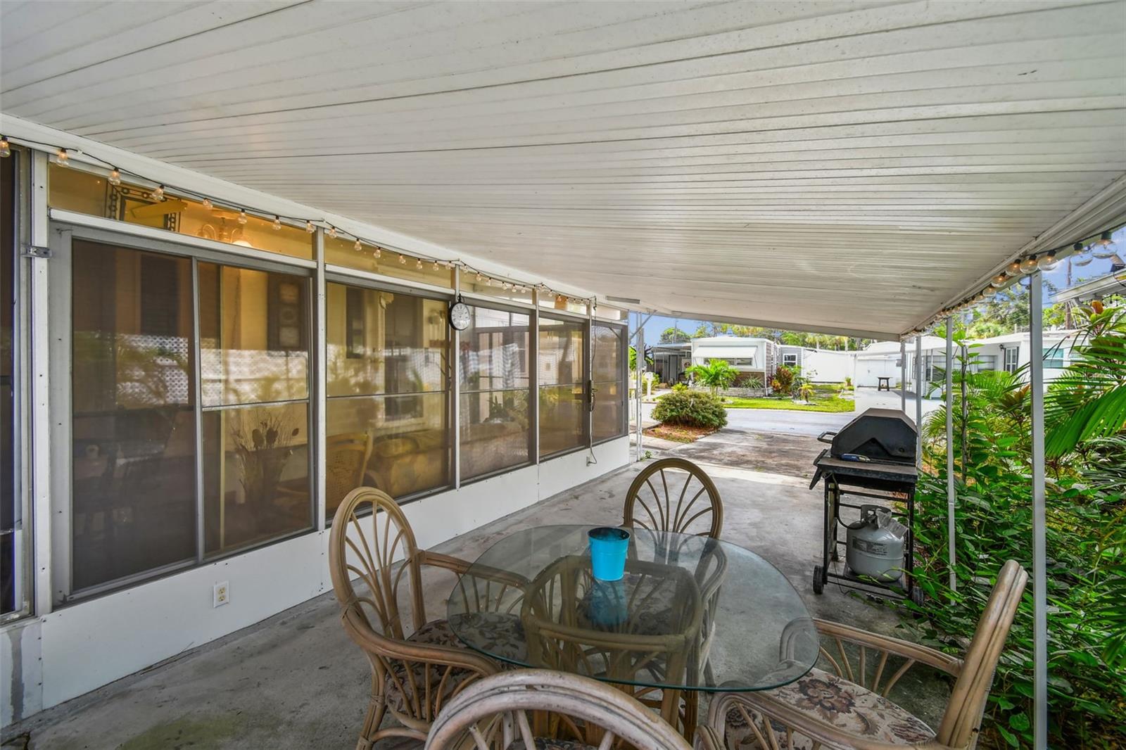 Image 37 of 47 For 7803 46th Avenue N 73