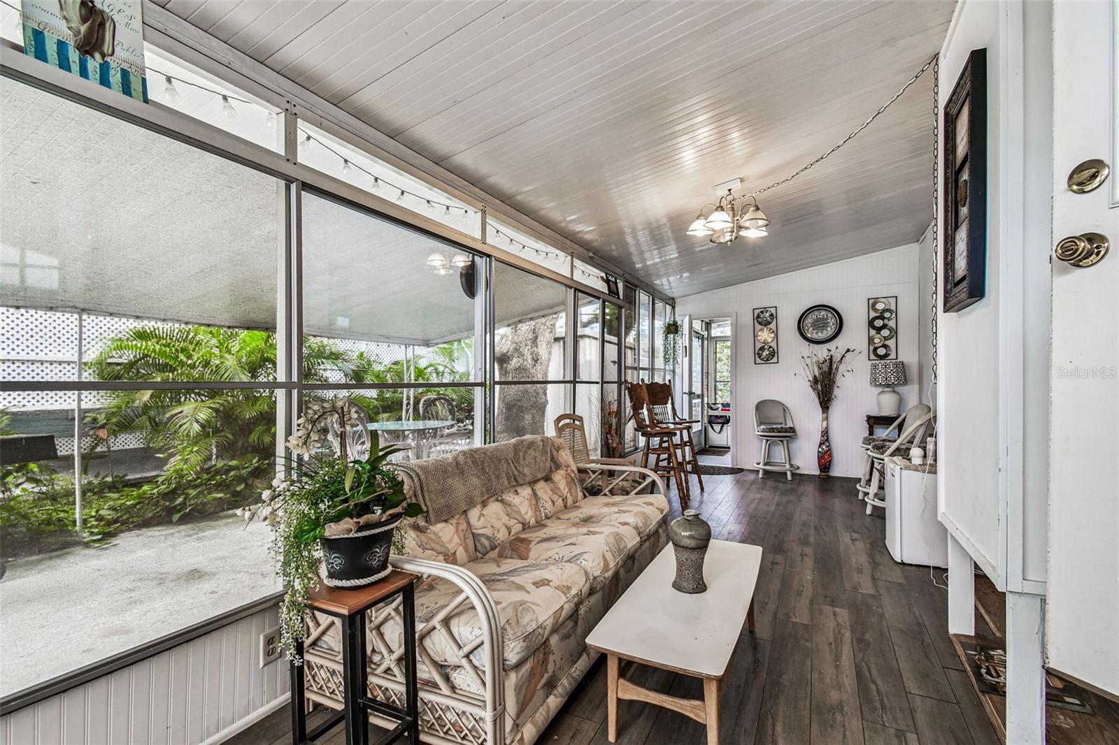 Image 7 of 47 For 7803 46th Avenue N 73