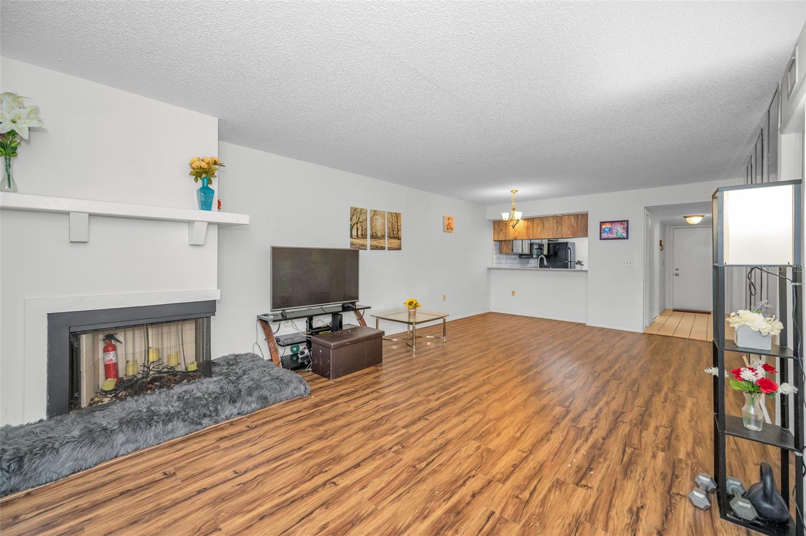 Image 18 of 54 For 103 Lakeview Place 3