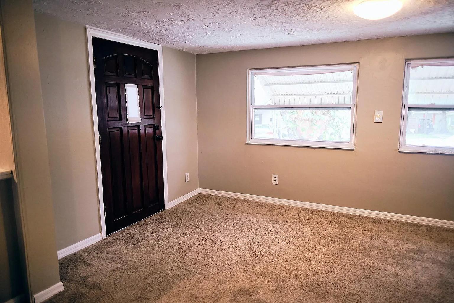 Image 13 of 21 For 814 Elkan Drive