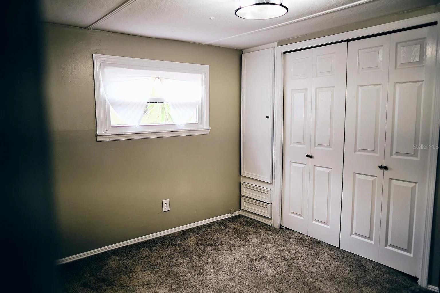 Image 16 of 21 For 814 Elkan Drive