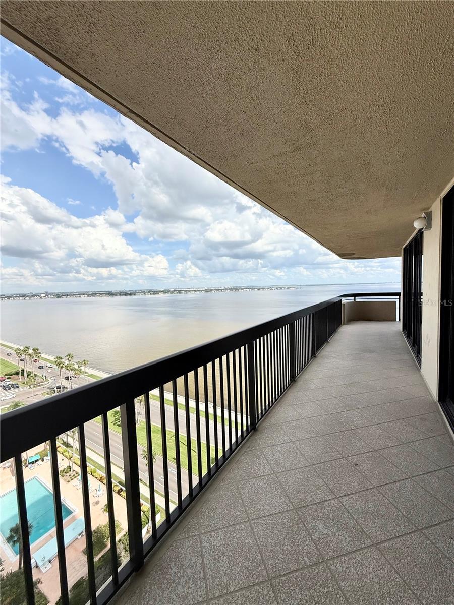 Image 16 of 42 For 2413 Bayshore Boulevard 1805