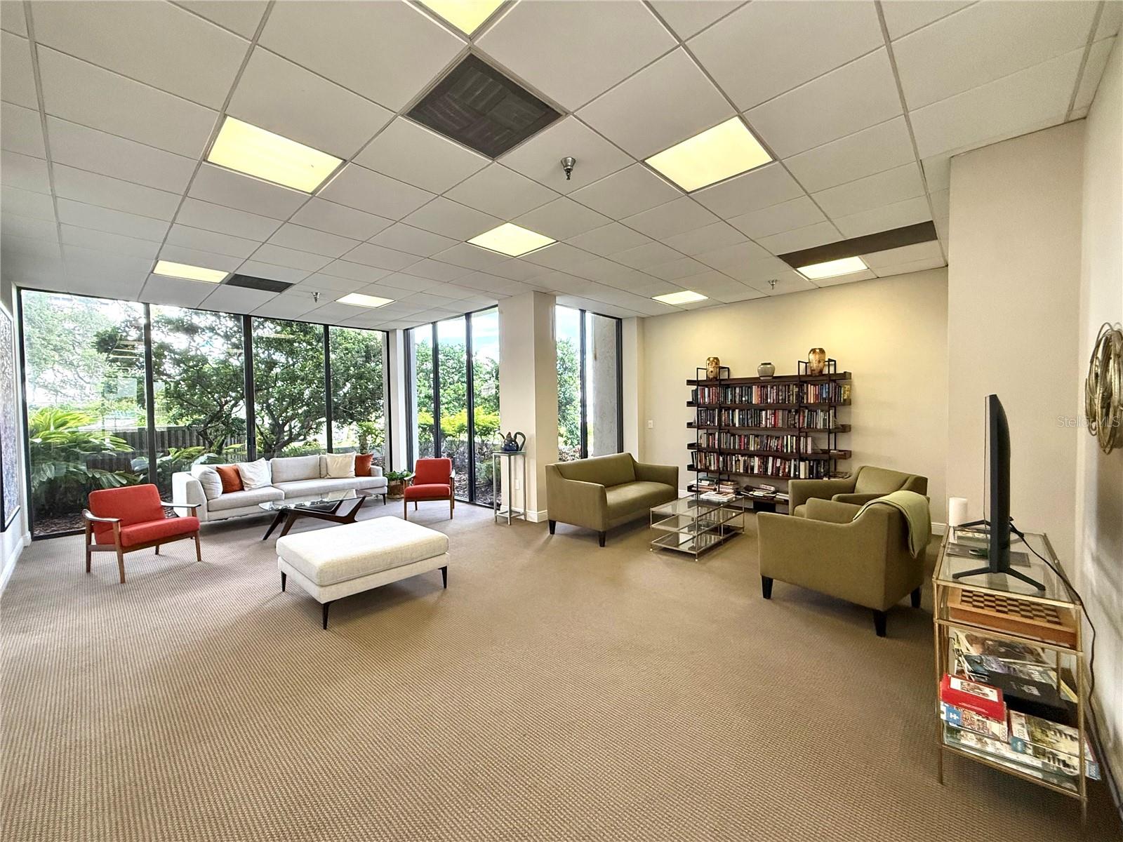 Image 33 of 42 For 2413 Bayshore Boulevard 1805