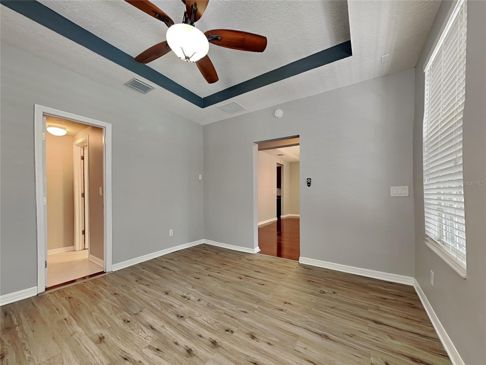 Image 12 of 20 For 16230 Palmettoglen Court